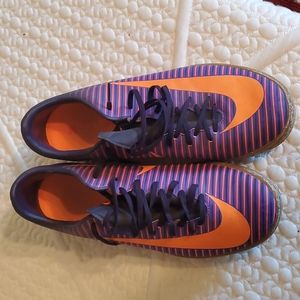 Nike mercurial x indoor soccer shoes. Size 10